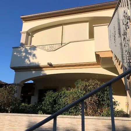 Apartment Da Cri&ste Olbia